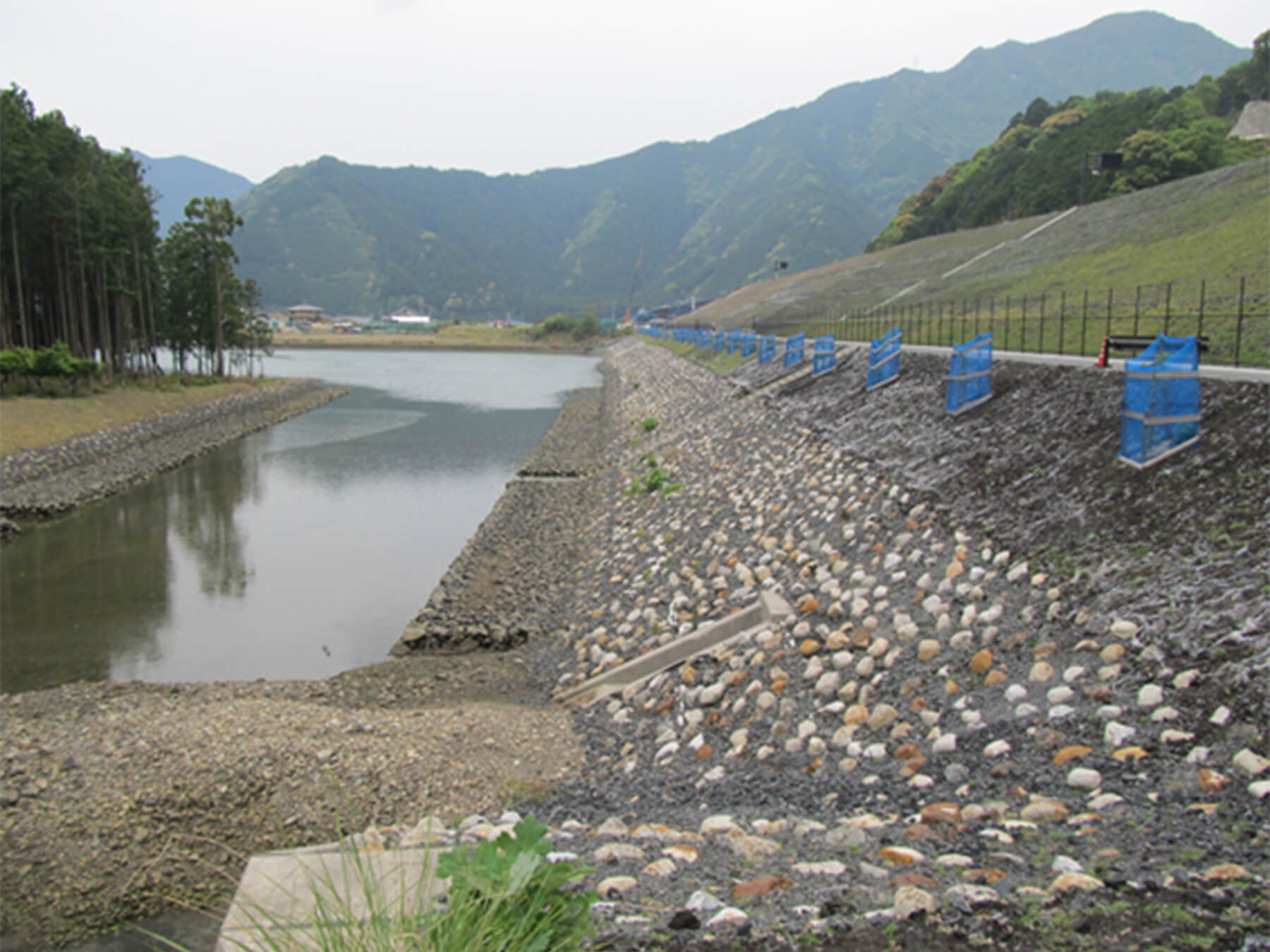 02 グリッドストーンの事例 [国土交通省 紀勢国道事務所 前柱地区]